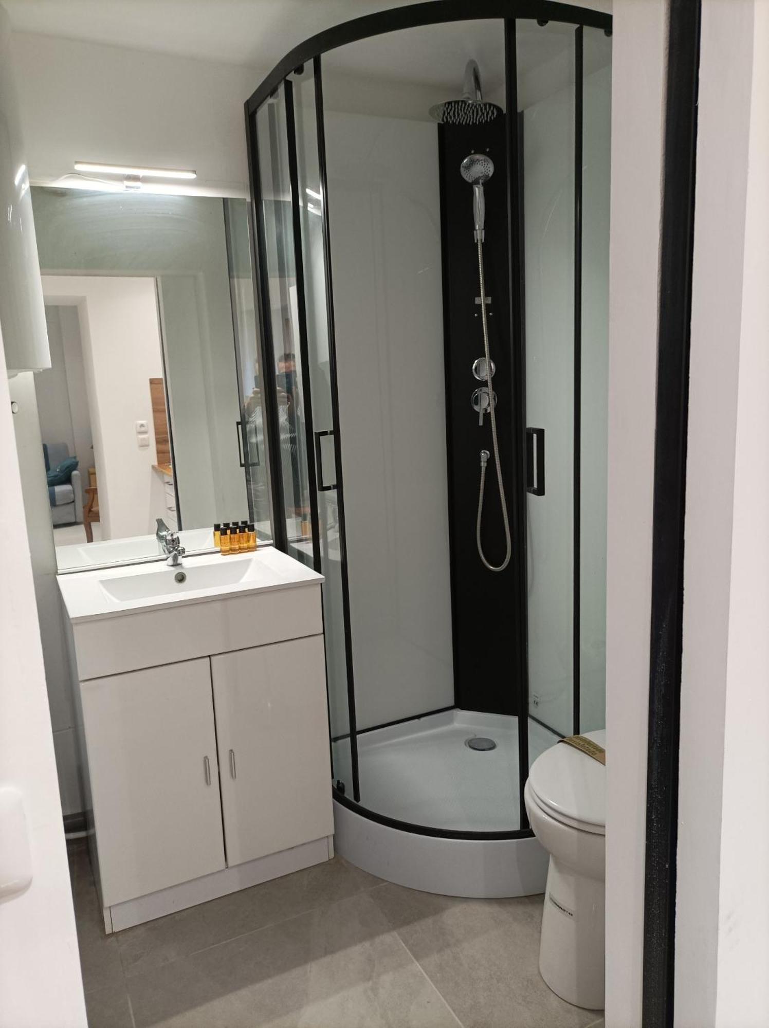 Le Cocon: Charming 3-Star Residence in Beziers City Center Exterior photo